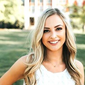 Meet your Posher, Lauren